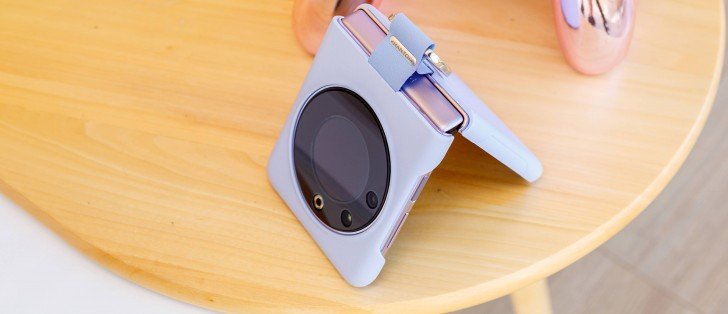 Tecno Phantom V Flip assessment