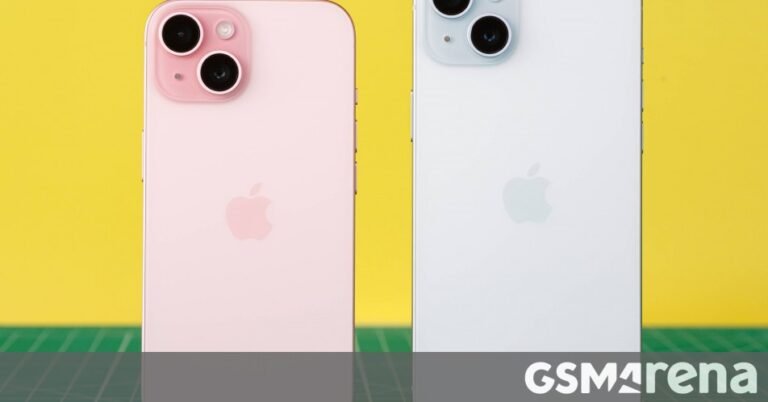 iPhone 15 and iPhone 15 Plus survive the bend take a look at that shattered the iPhone 15 Professional Max