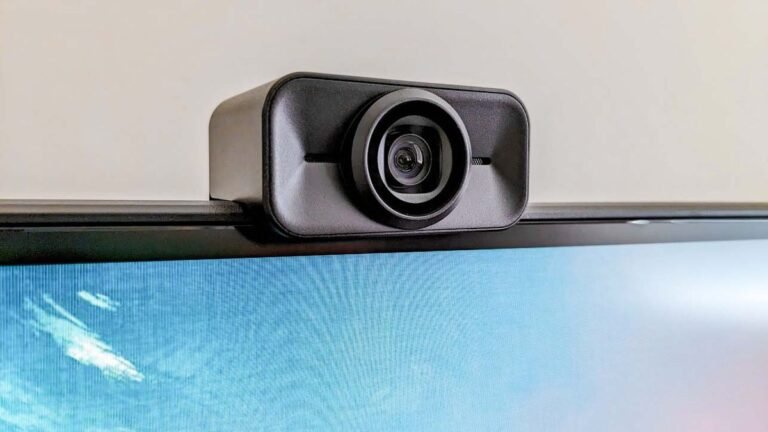 This wonderful 4K webcam is able to be taken on the go