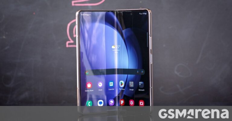 Samsung Galaxy Z Fold6 rumored to make use of the identical most important digicam