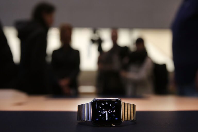 Apple Says $17,000 Gold Smartwatch Is ‘Out of date,’ Refuses To Restore It