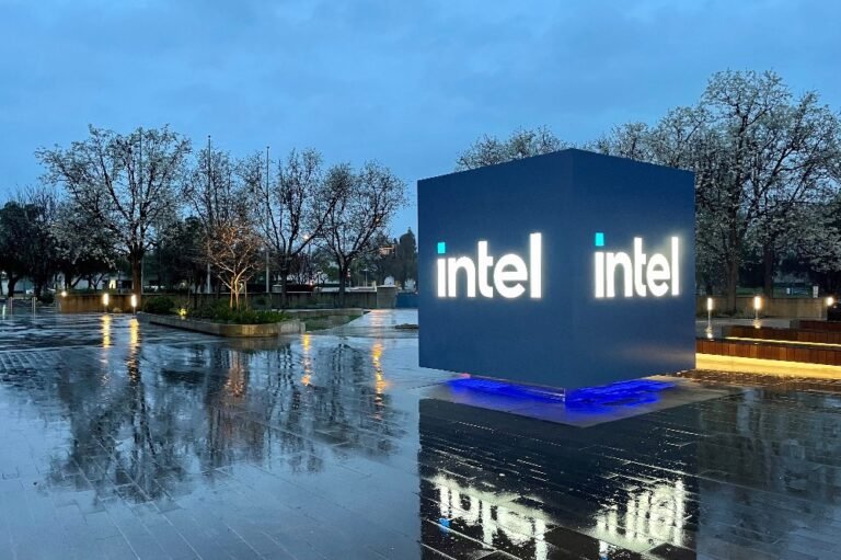 Intel Launches AI PC Acceleration Program To Allow AI on 100 Million PCs by way of 2025