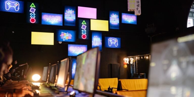 11 Generally Confused Monitor Specs and What They Imply