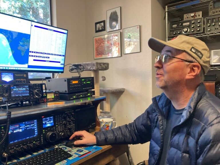 Edmonds Woodway Novice Radio Membership celebrates 5 years of connecting