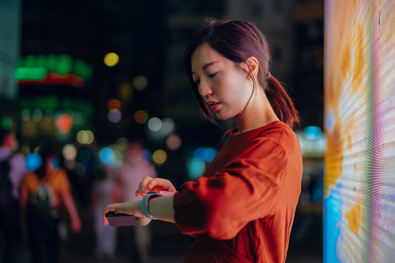 Take a look at the smartwatch band that hears heartbeats no matter pores and skin tone