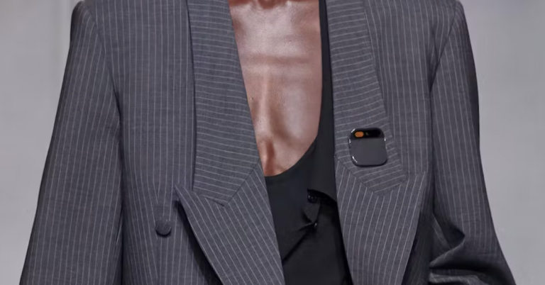 Humane’s AI Pin appears to be forgetting what makes a very good wearable