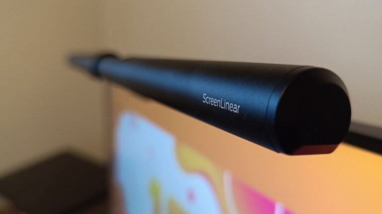 Quntis ScreenLinear PRO+ overview: vivid, comfy monitor lightbar