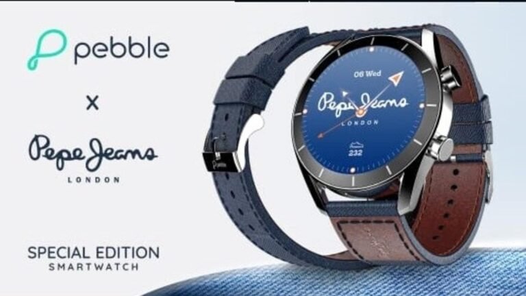 Pebble and Pepe Denims unveil restricted version smartwatch – mix of vogue and tech